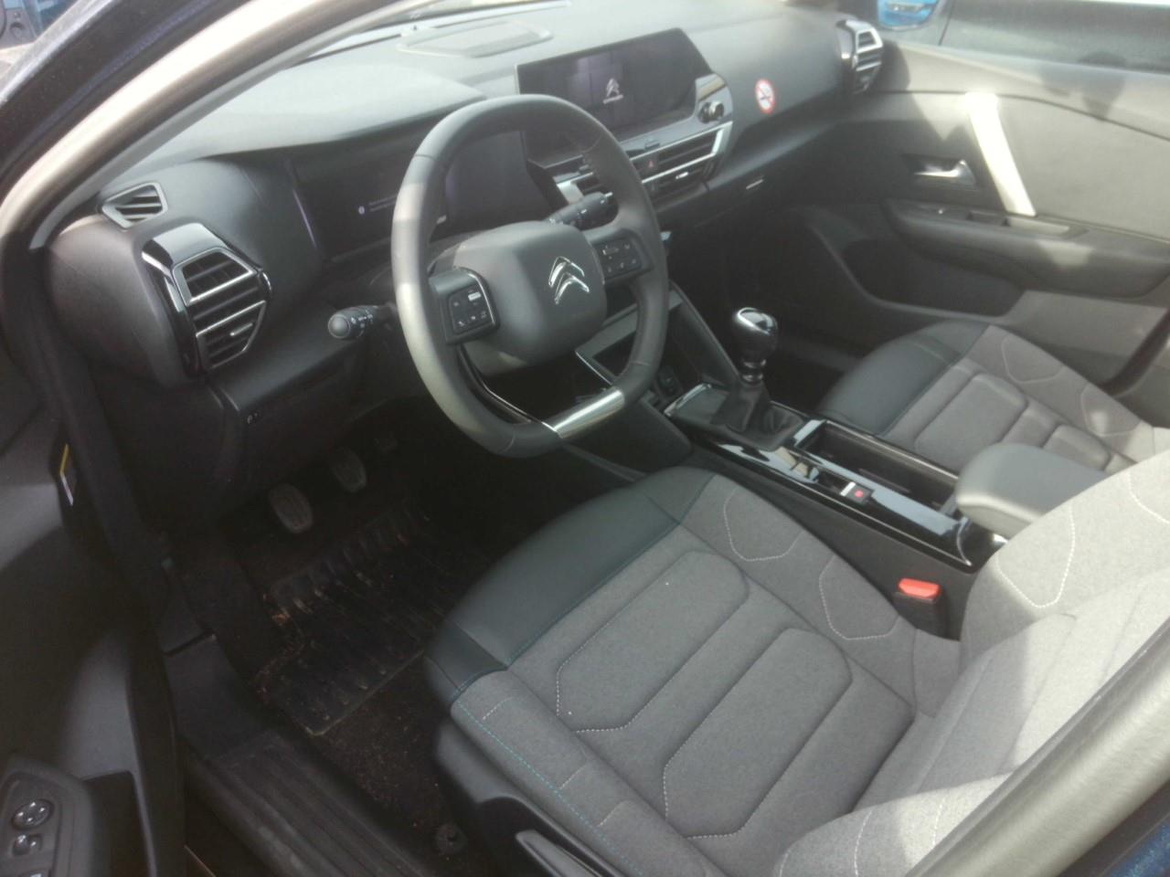 Foto Citroën C4 X 3