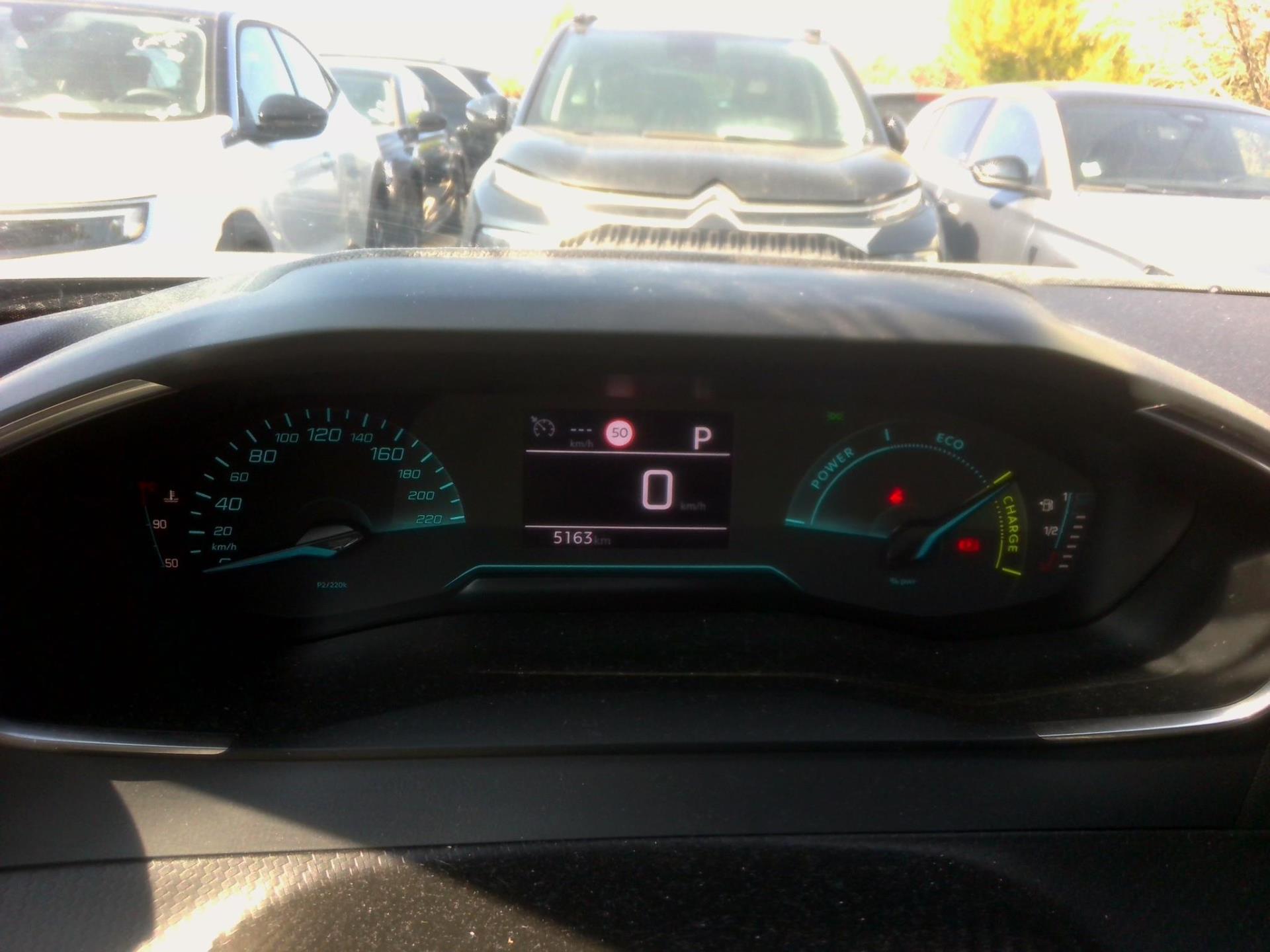 Peugeot 2008 Hybrid 145 ch e-DCS6 Style 2025