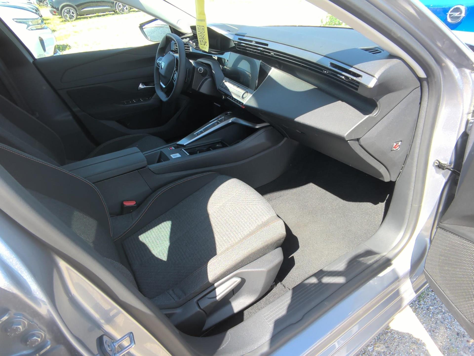 Peugeot 308 SW Hybrid 145 e-DCS6 Style 2025