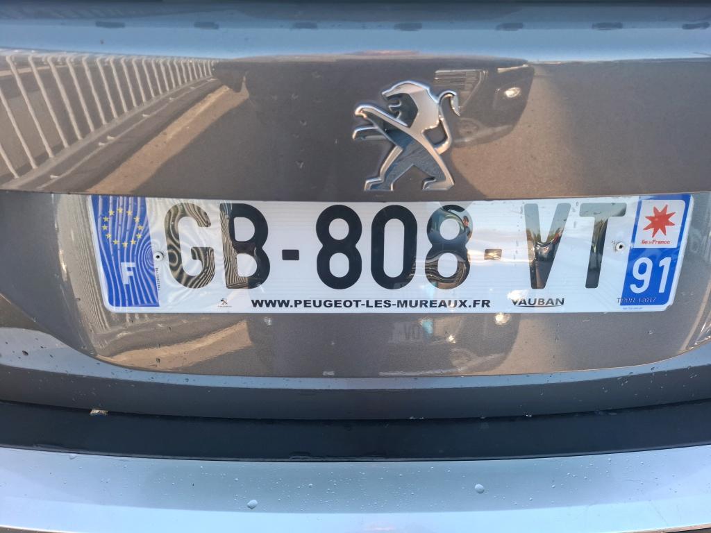 Peugeot 2008 PureTech 130 S&S EAT8 Active Business 2021