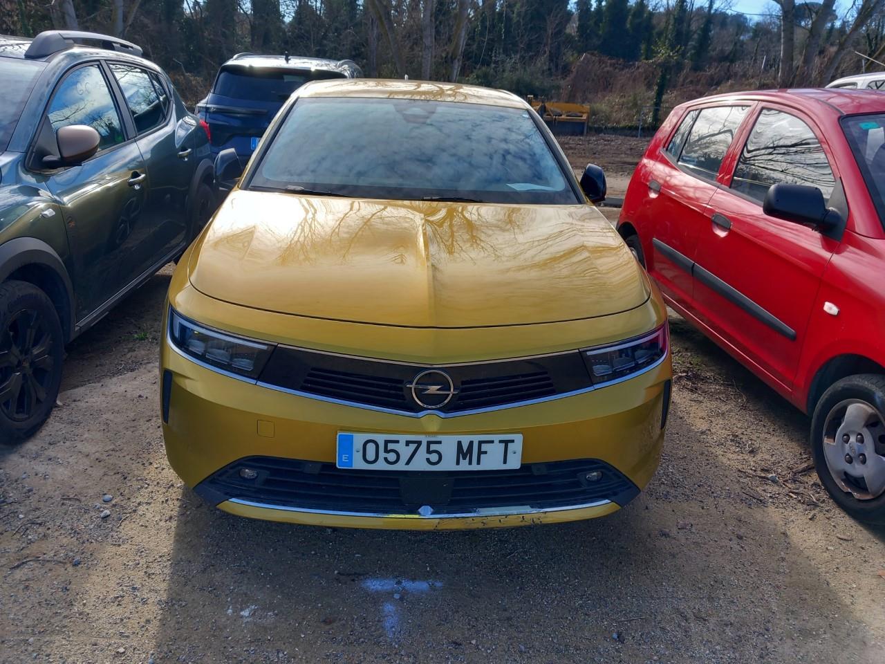 Opel Astra Nuevo Astra 5P Elegance 1.2T XHT MT6 S/S 130 HP (96kW)