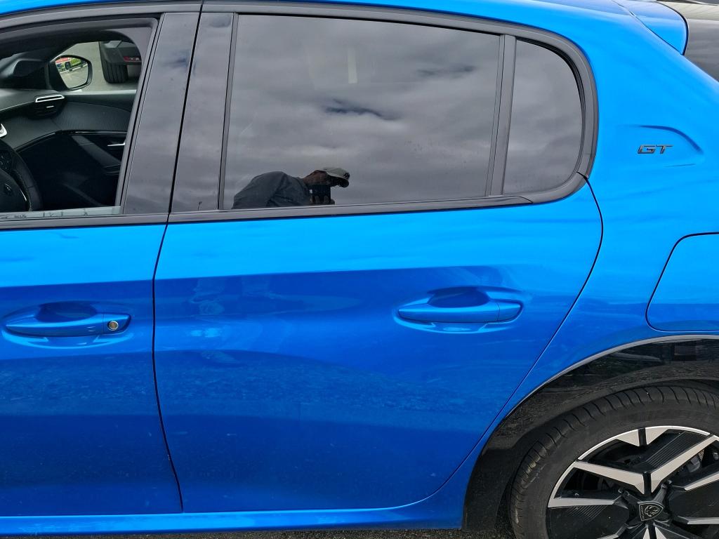 Peugeot 208 Hybrid 110 e-DCS6 GT 2025