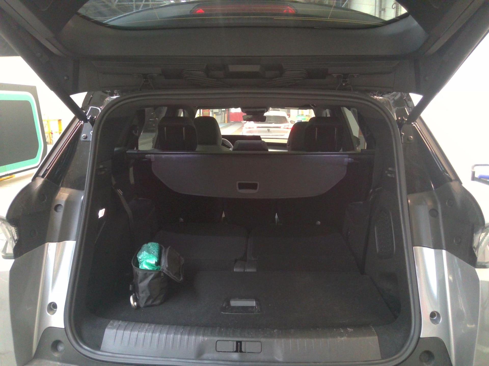 Peugeot 5008 Hybrid 136 e-DCS6 GT 2024