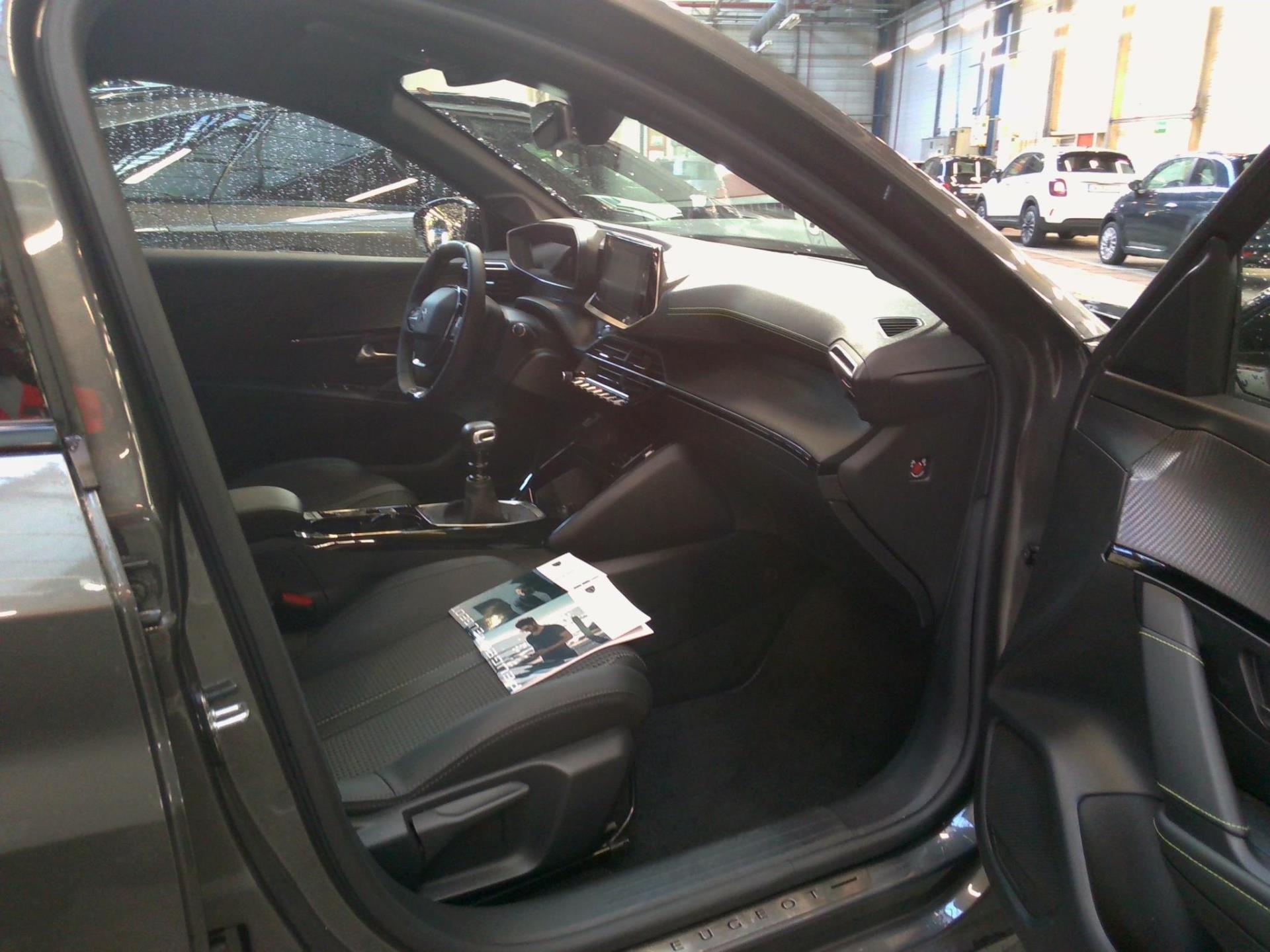 Peugeot 208 PureTech 100 S&S BVM6 GT 2023