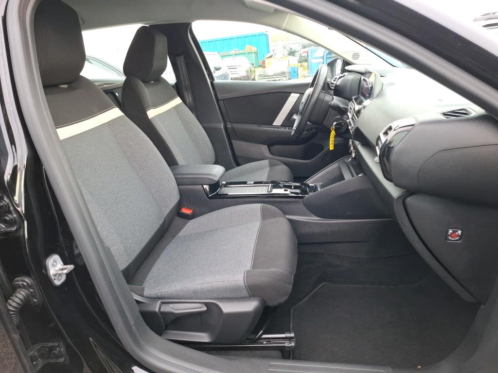 Citroen C4 SOCIETE BLUEHDI 130 S&S EAT8 FEEL NAV BUSINESS R 2021