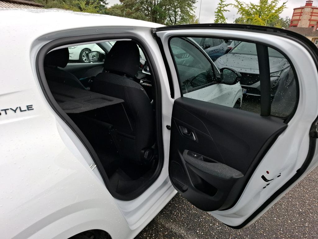 Peugeot 208 PureTech 100 S&S EAT8 Style 2023