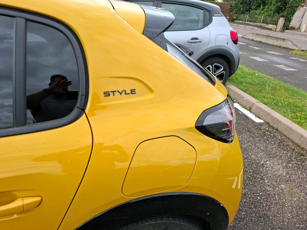 Peugeot 208 Electrique 50 kWh 136ch Style 2023