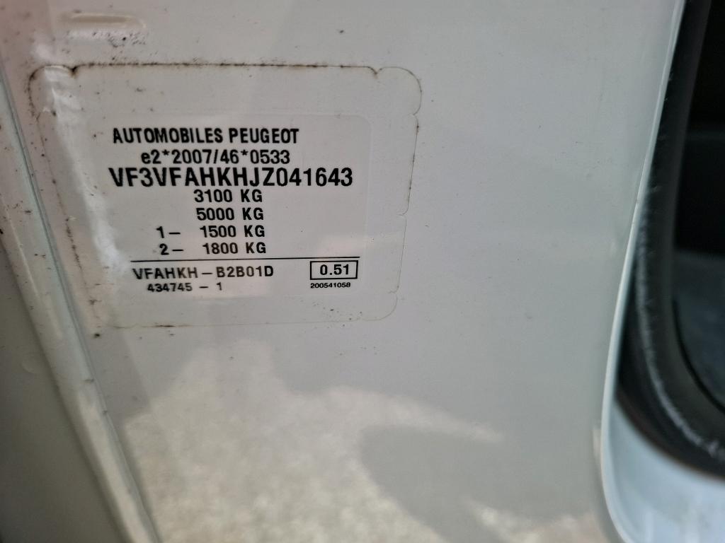 Peugeot EXPERT FGN TOLE STANDARD 2.0  BLUEHDI 120 S&S BVM6 PREMIUM 2018