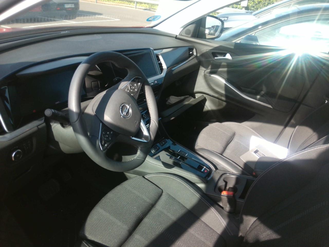 Foto Opel Grandland PHEV 3