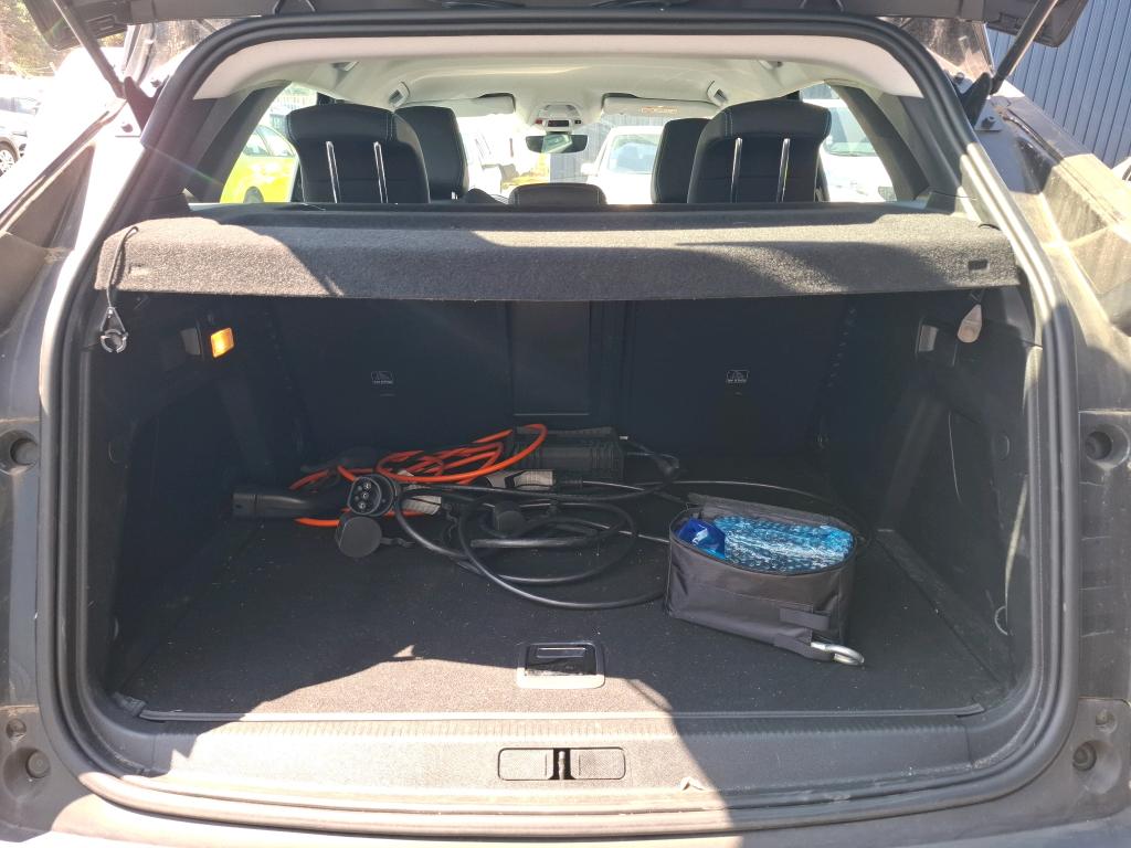 Peugeot 3008 Hybrid 225 e-EAT8 Active Pack 2022