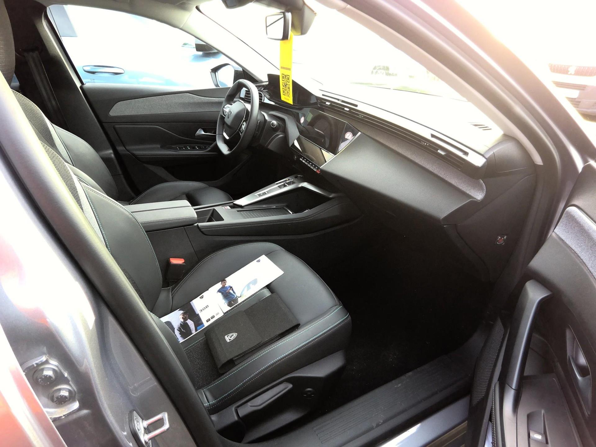 Peugeot 308 SW BlueHDi 130ch S&S EAT8 Allure 2024