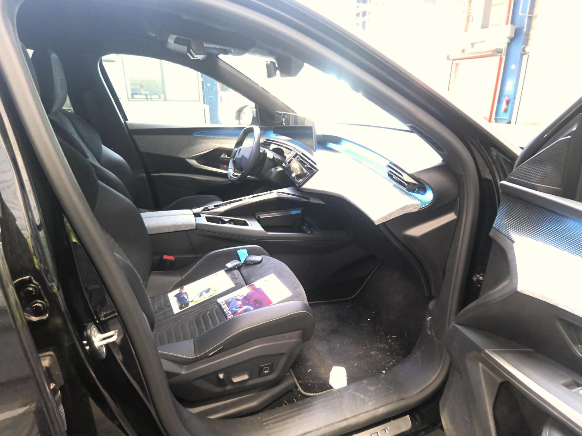 Peugeot 3008 Hybrid 136 e-DCS6 GT 2025