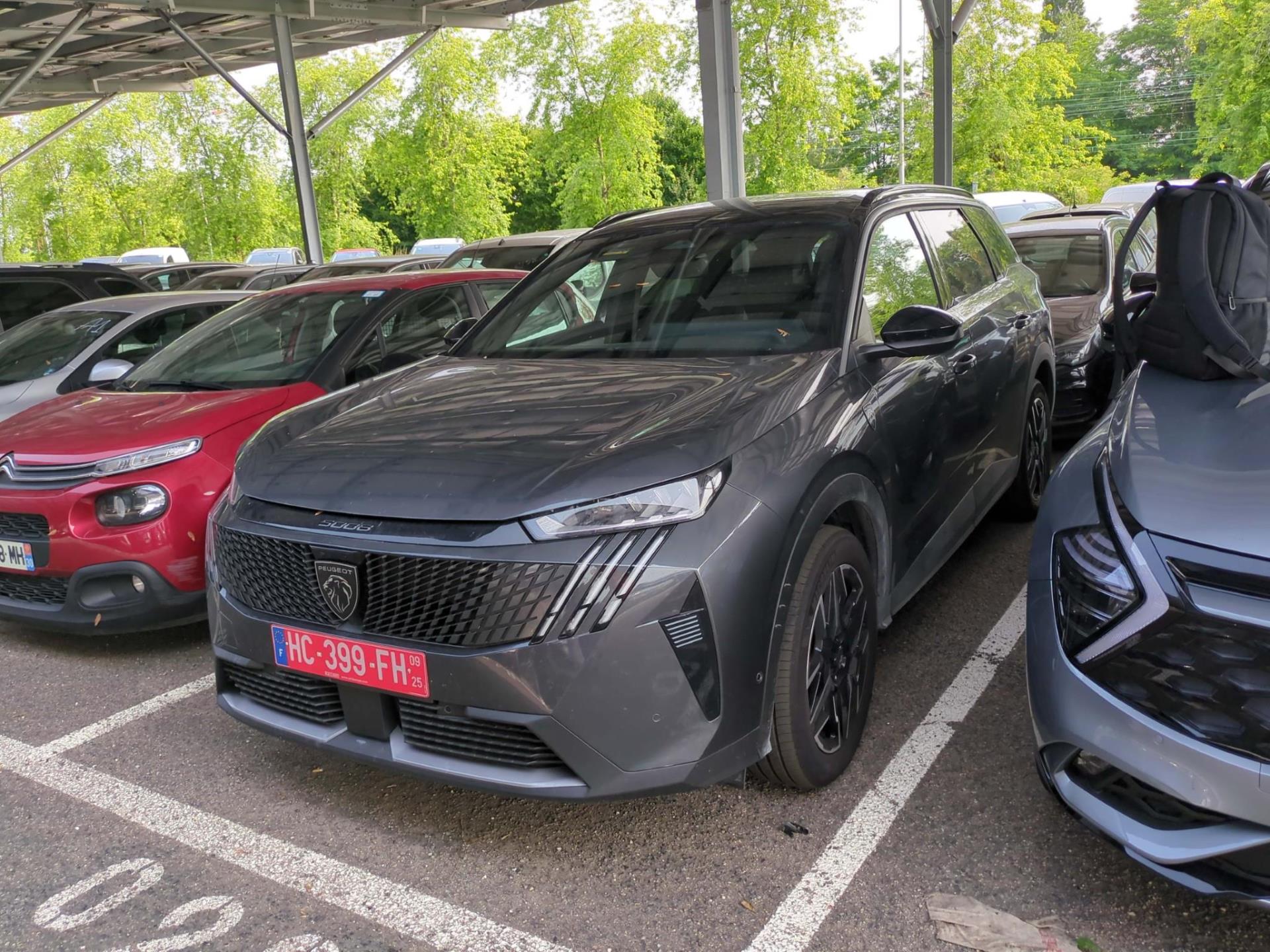 Peugeot 5008 Hybrid 136 e-DCS6 GT 2025