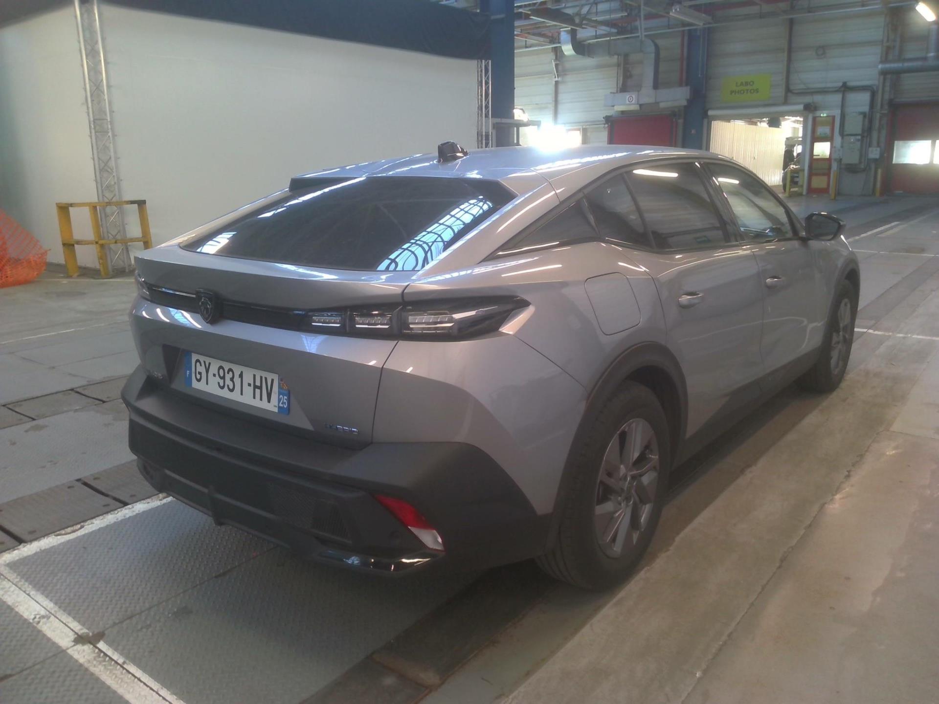 Peugeot 408 PHEV 180 e-EAT8 Allure 2024