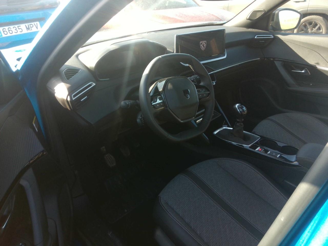 Foto Peugeot 2008 3
