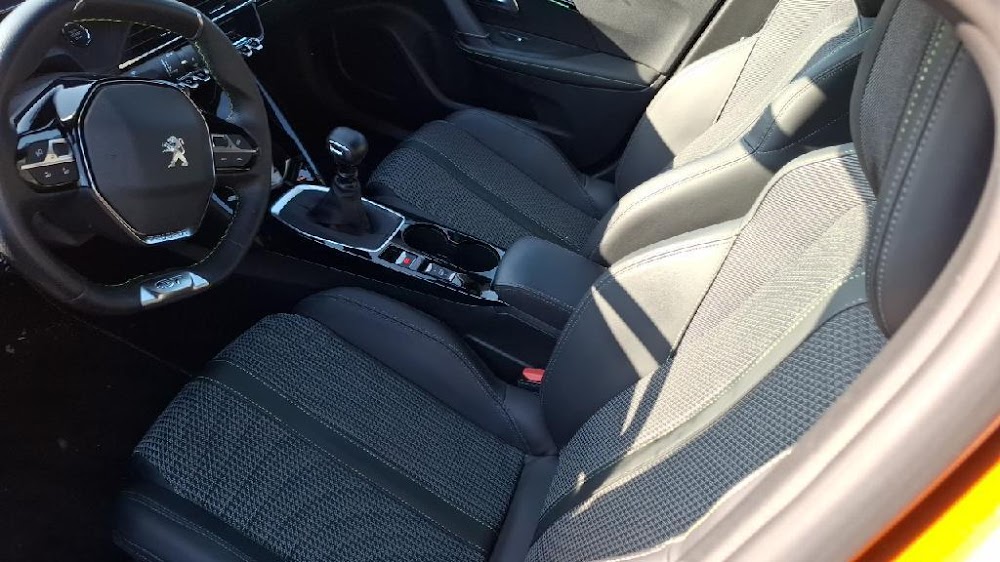 Foto Peugeot 2008 12