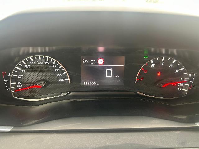 Foto Peugeot 2008 9