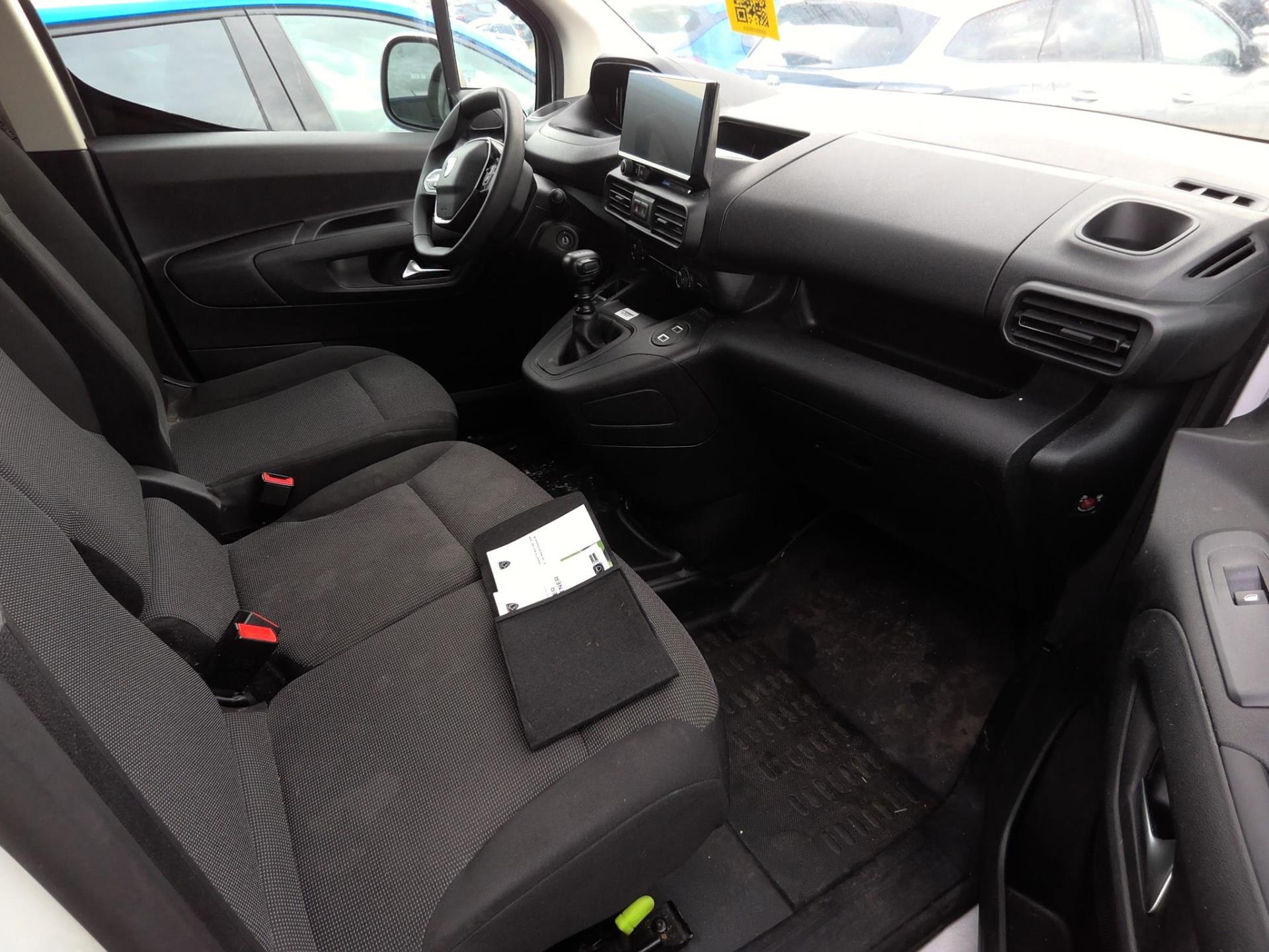 Peugeot PARTNER FOURGON M 1000 KG BLUEHDI 100 S&S BVM6  2024