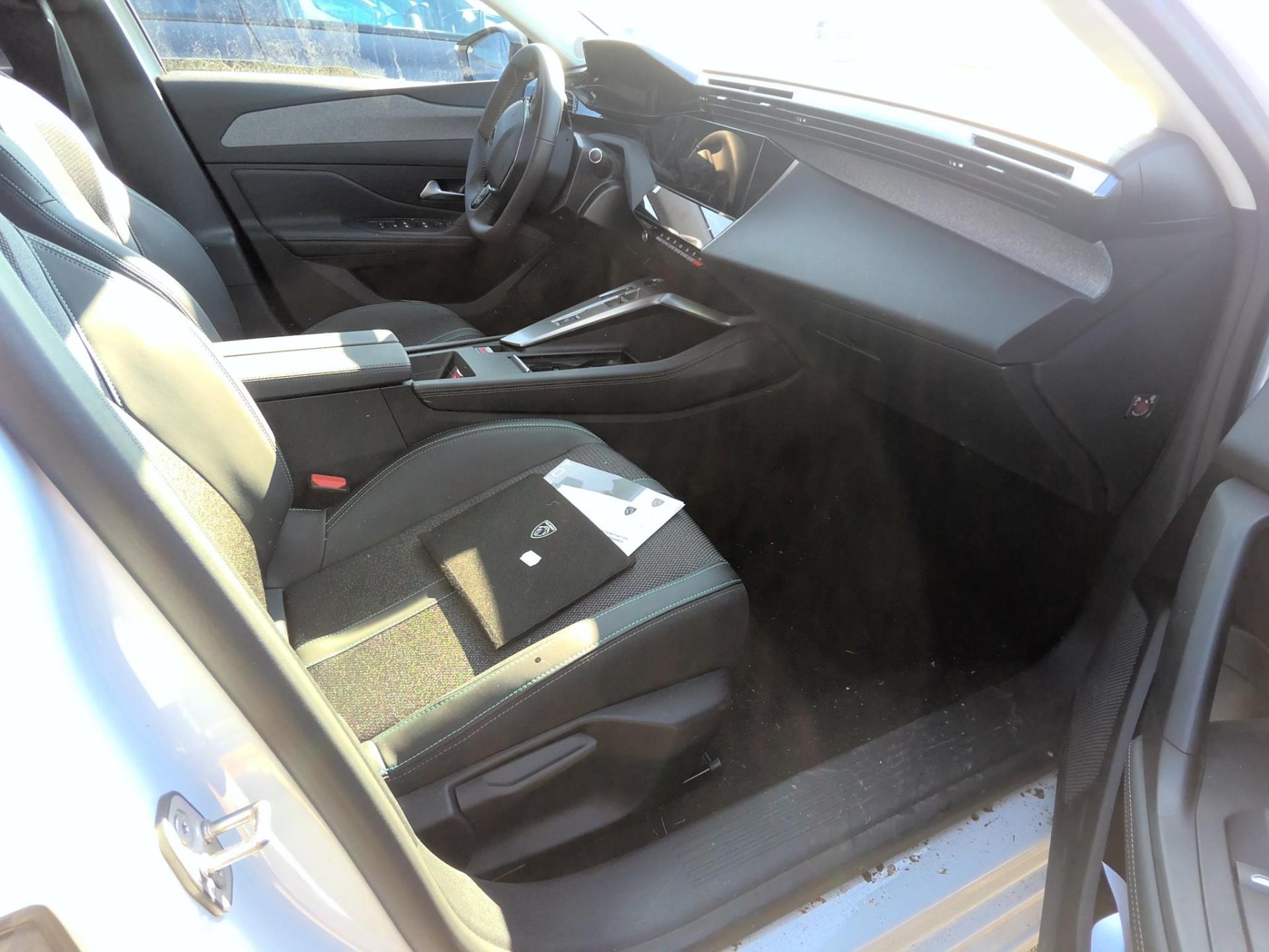 Peugeot 308 SW BlueHDi 130ch S&S EAT8 Allure 2024