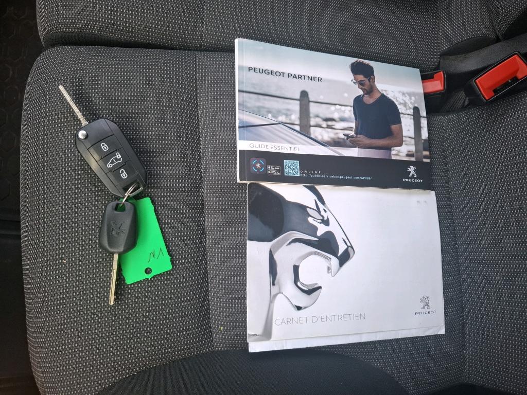 Peugeot PARTNER FOURGON STANDARD 650 KG BLUEHDI 130 S&S BVM6 PREMIUM 2021