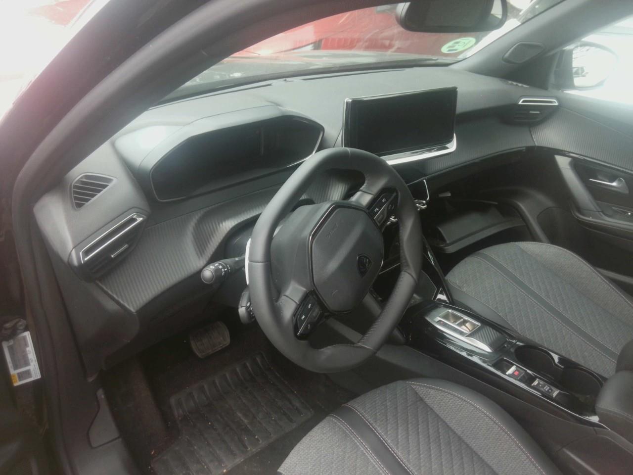 Foto Peugeot 2008 6