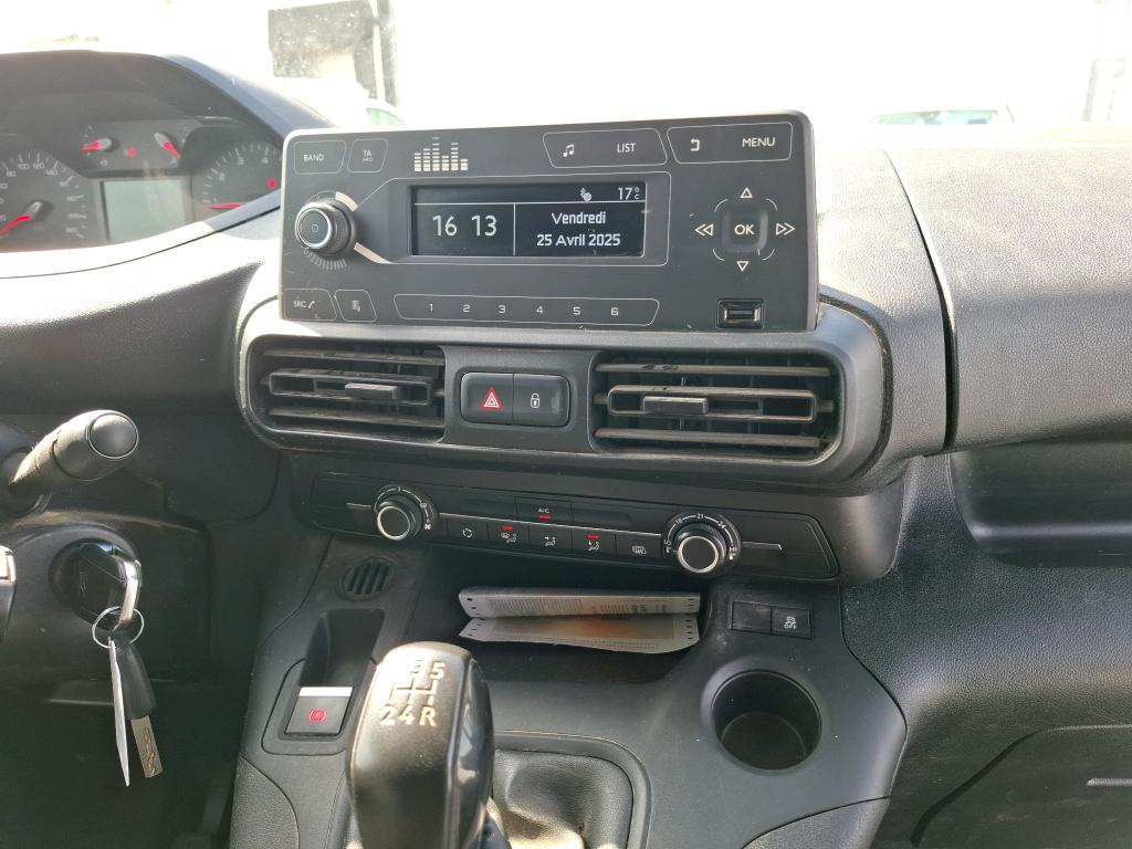 Peugeot PARTNER FOURGON STANDARD 650 KG BLUEHDI 100 S&S BVM5 PREMIUM 2019