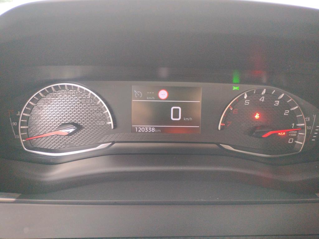 Peugeot 2008 BlueHDi 110 S&S BVM6 Active Business 2021