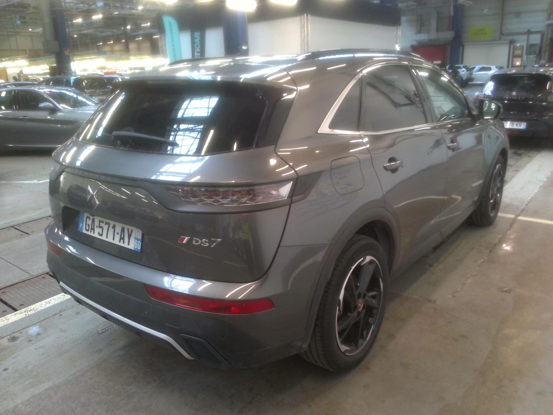 DS DS7 Crossback BlueHDi 130 EAT8 Performance Line+ 2021