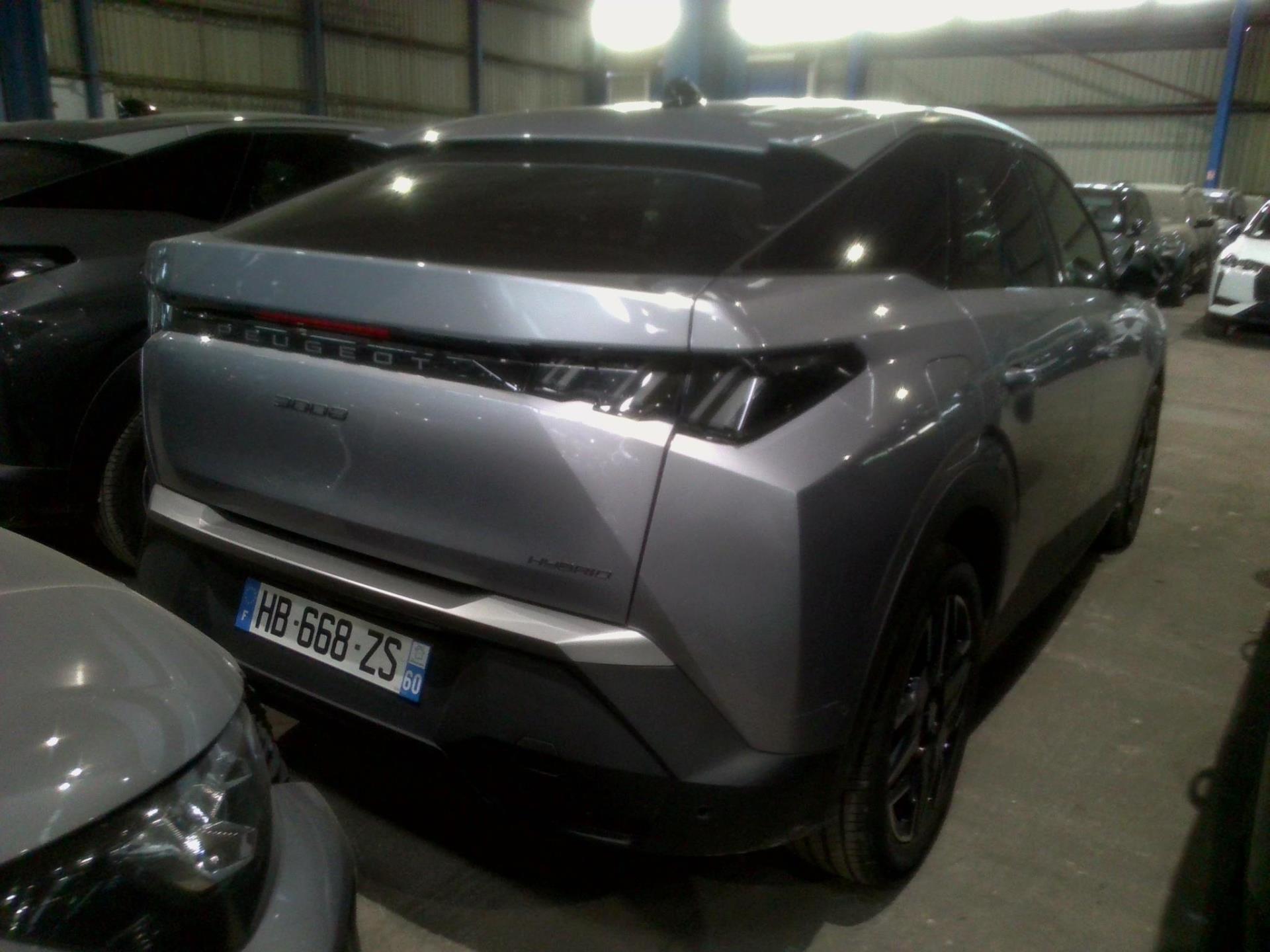 Peugeot 3008 Hybrid 136 e-DCS6 Allure 2025