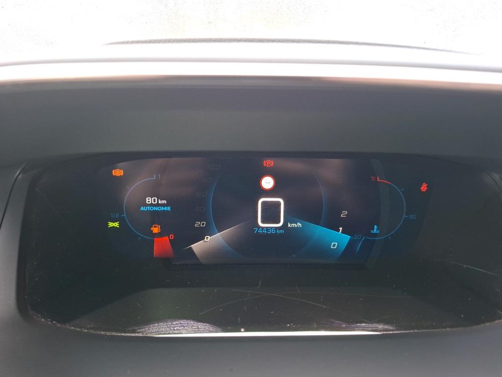 Peugeot 208 BlueHDi 100 S&S BVM6 Allure Business 2021