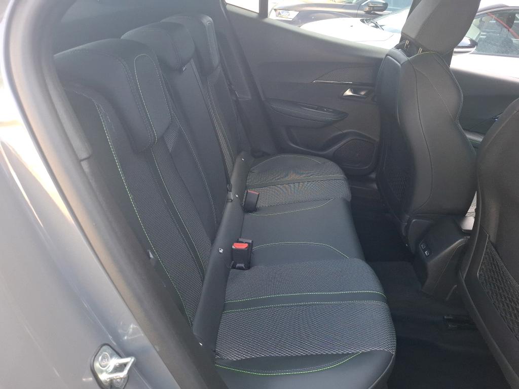 Peugeot 2008 Hybrid 145 ch e-DCS6 GT 2025