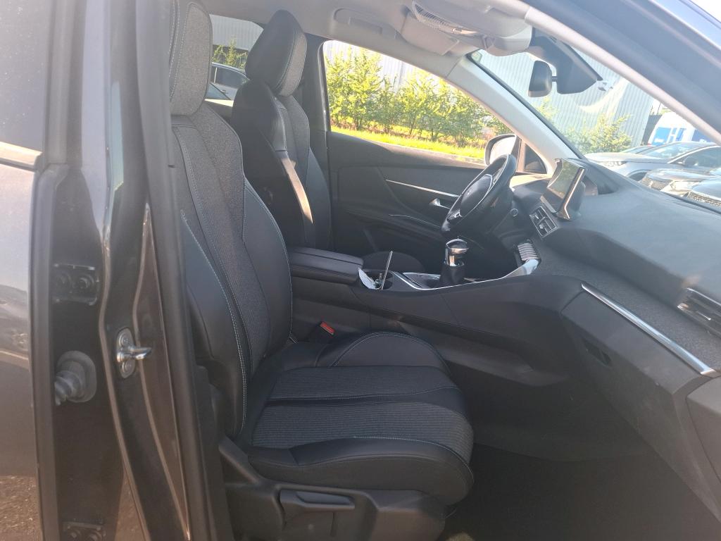 Peugeot 3008 Puretech 130ch S&S BVM6 Allure Pack 2022