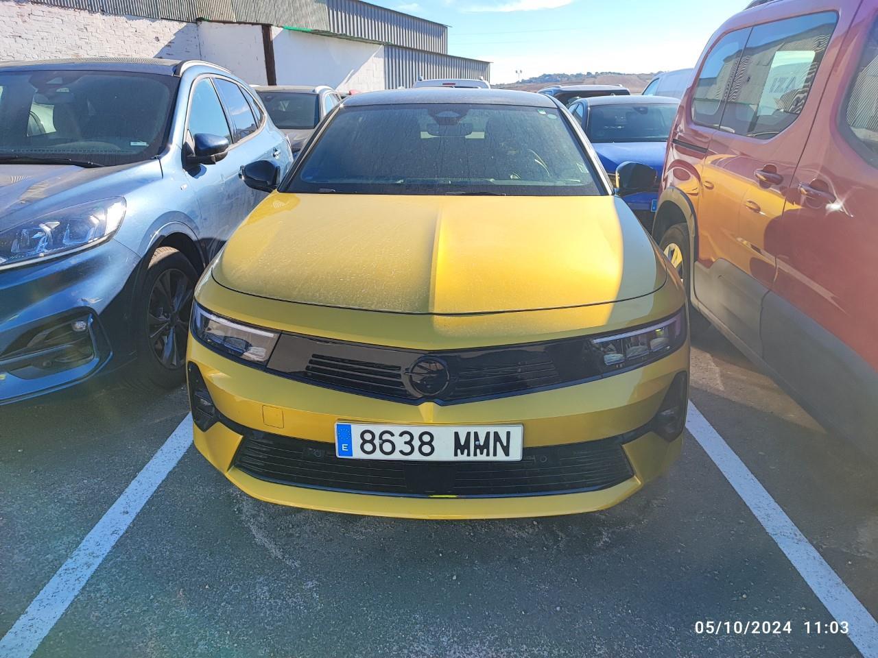 Foto Opel Astra PHEV 3