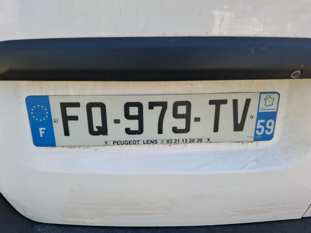 Peugeot EXPERT FGN TOLE STANDARD 2.0 BLUEHDI 120 S&S BVM6 ASPHALT 2020