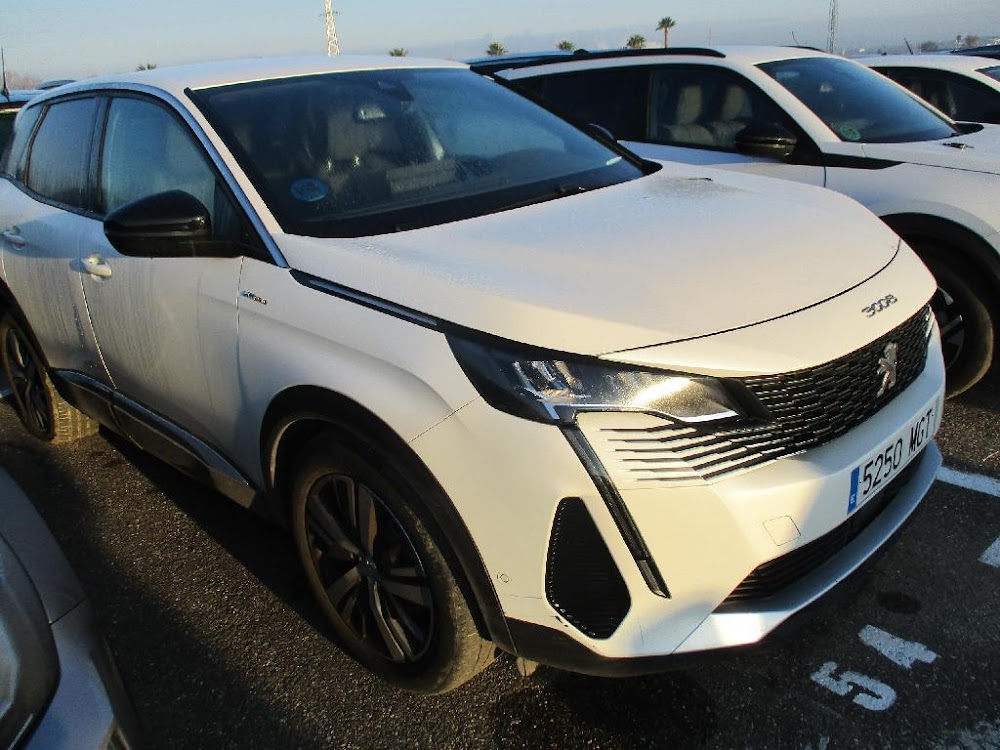 Foto Peugeot 3008 Hybrid 7