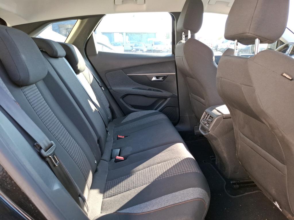 Peugeot 3008 BlueHDi 130ch S&S EAT8 Active Pack 2022