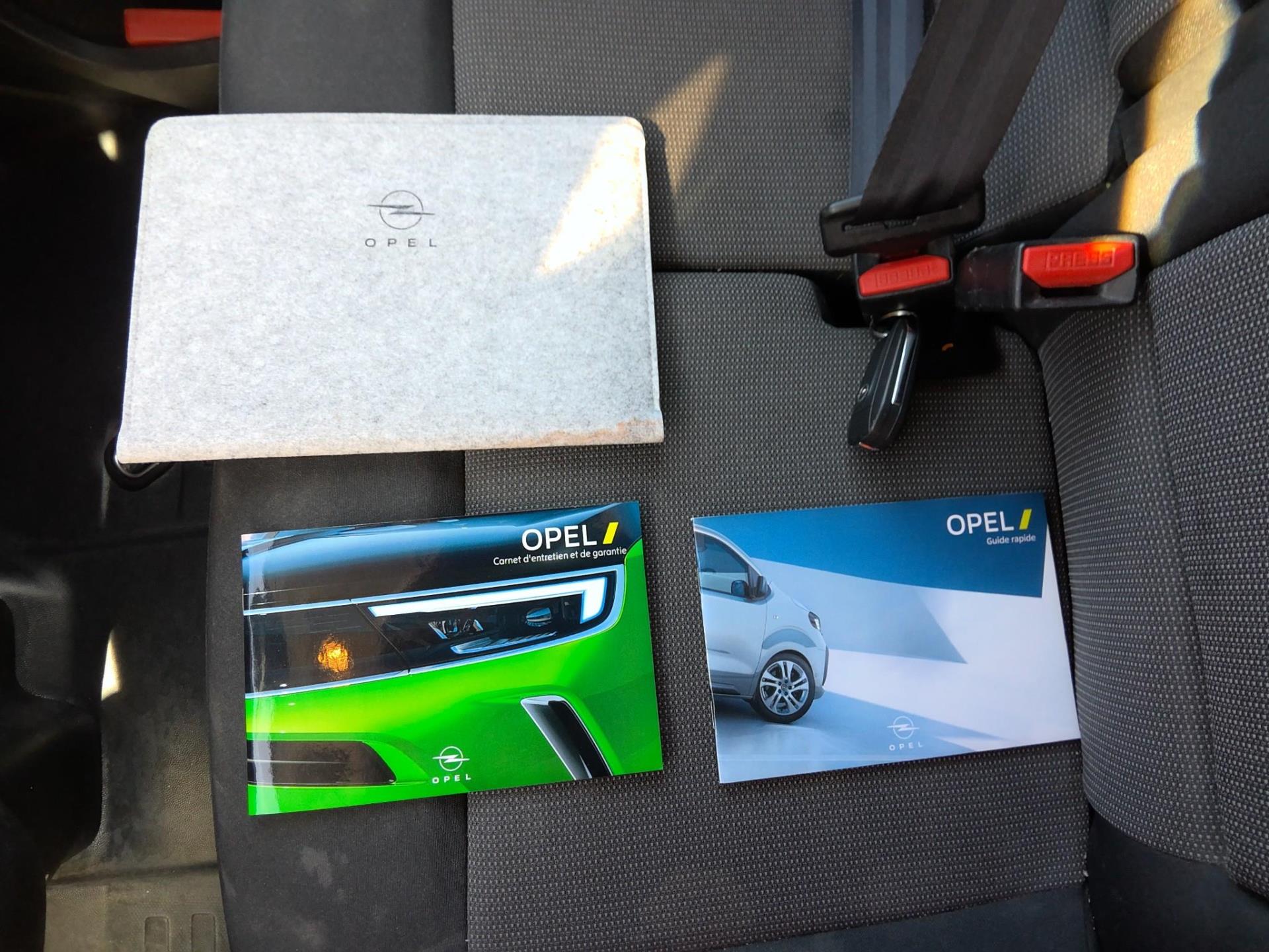 Opel VIVARO FGN TAILLE M BLUEHDI 120 S&S BVM6 2024