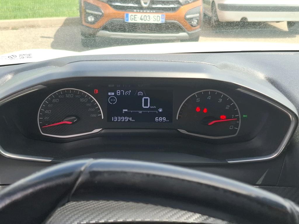 Peugeot 208 BlueHDi 100 S&S BVM6 Active 2021