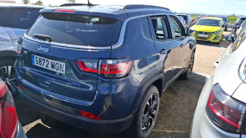 Foto Jeep Compass 10