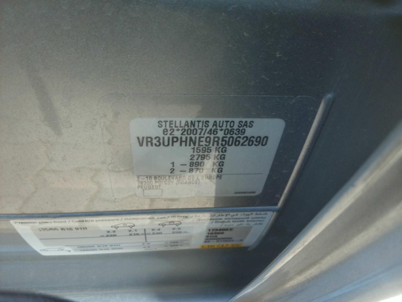 Foto Peugeot 208 12