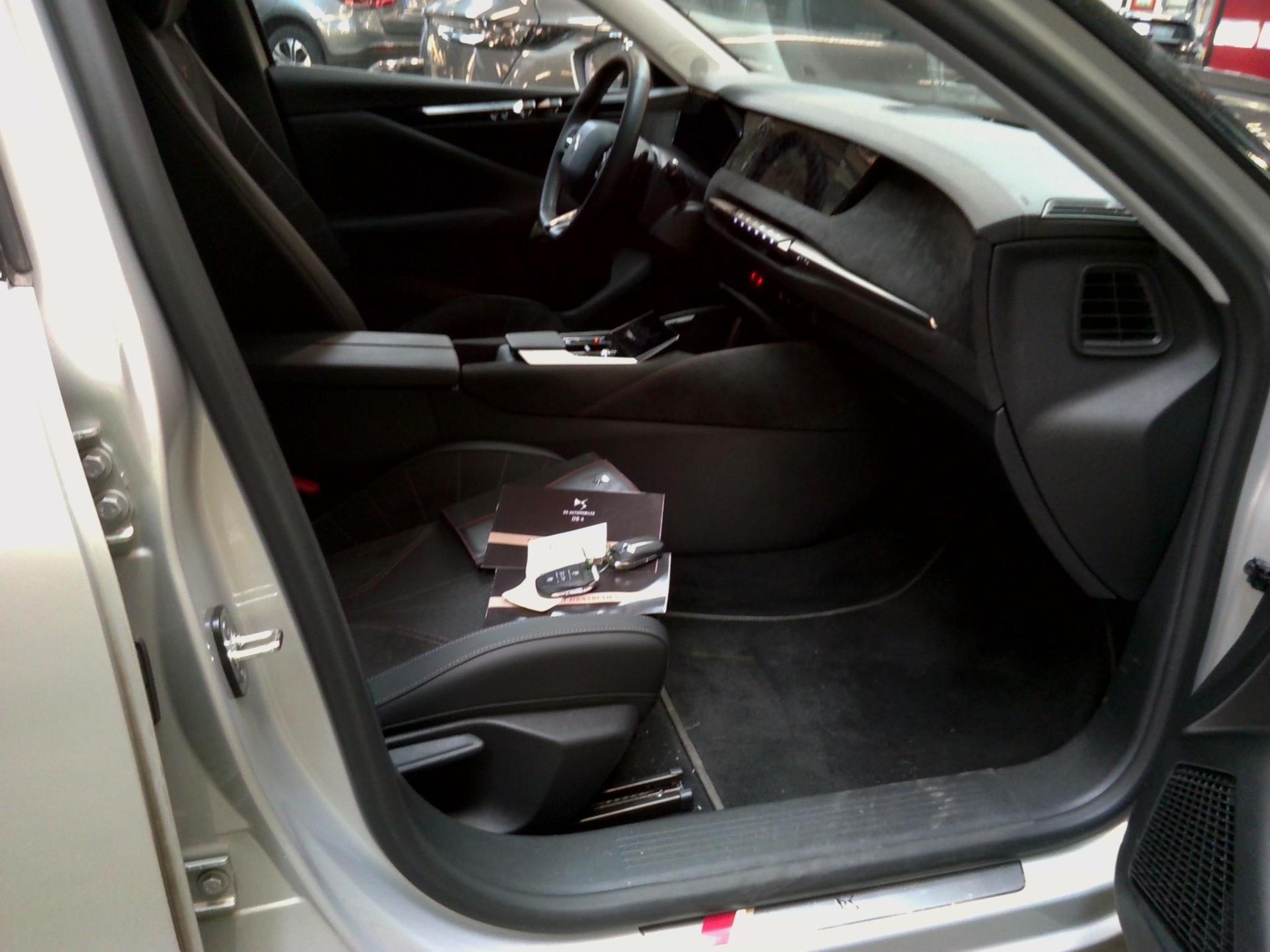 DS DS 4 PureTech 130 EAT8 Performance Line+ 2023