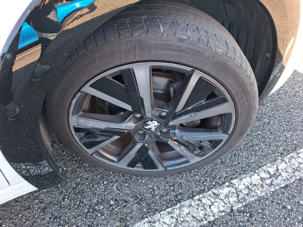 Peugeot 208 PureTech 130 S&S EAT8 GT Pack 2022