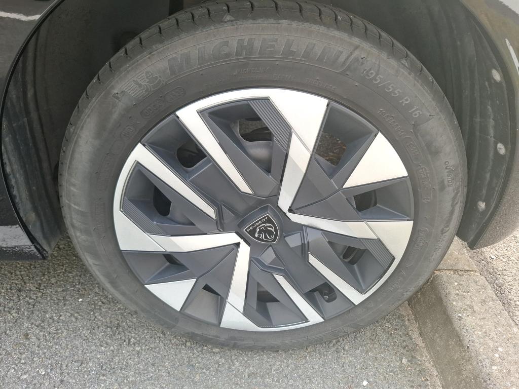 Peugeot 208 PureTech 100 S&S BVM6 Active 2024