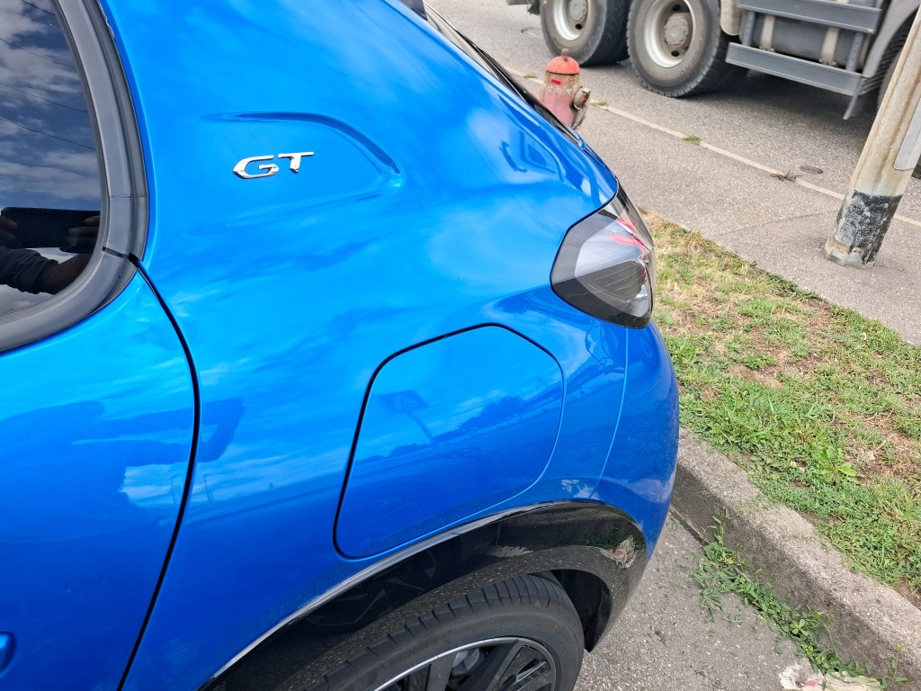 Peugeot 208 PureTech 100 S&S BVM6 GT 2023