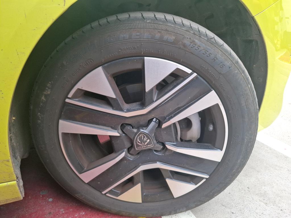 Peugeot 208 Hybrid 110 ch e-DCS6 Allure 2025