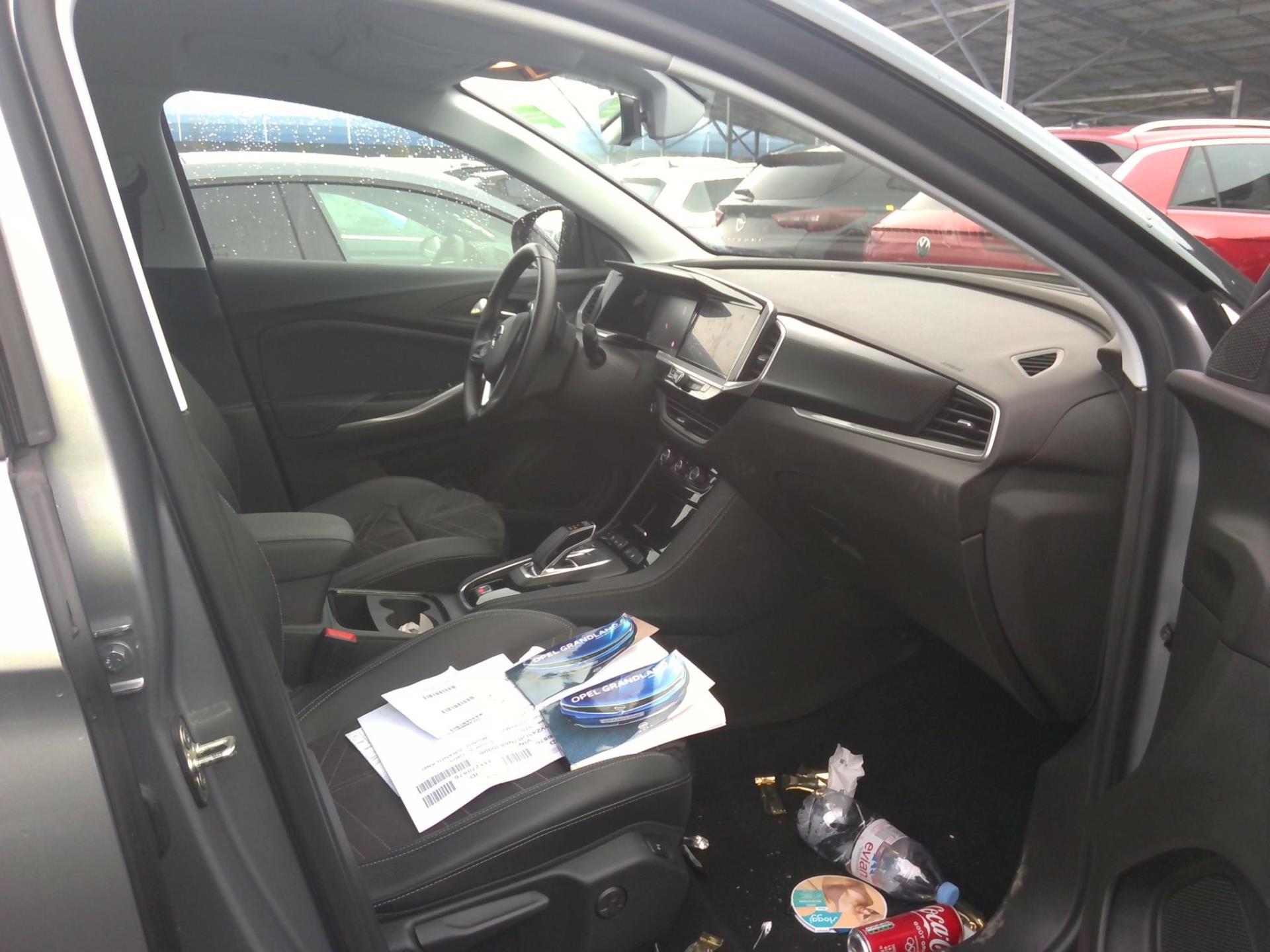 Opel Grandland Hybrid4 300 ch AWD BVA8 Ultimate 2022