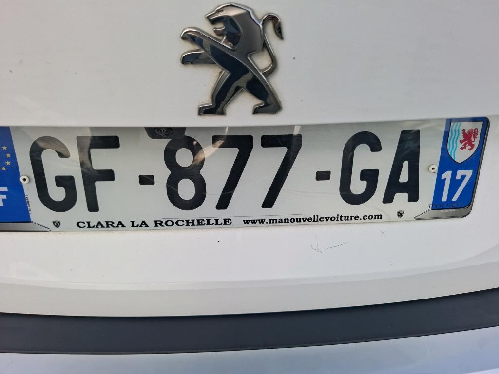 Peugeot 2008 PureTech 130 S&S EAT8 Allure Pack 2022