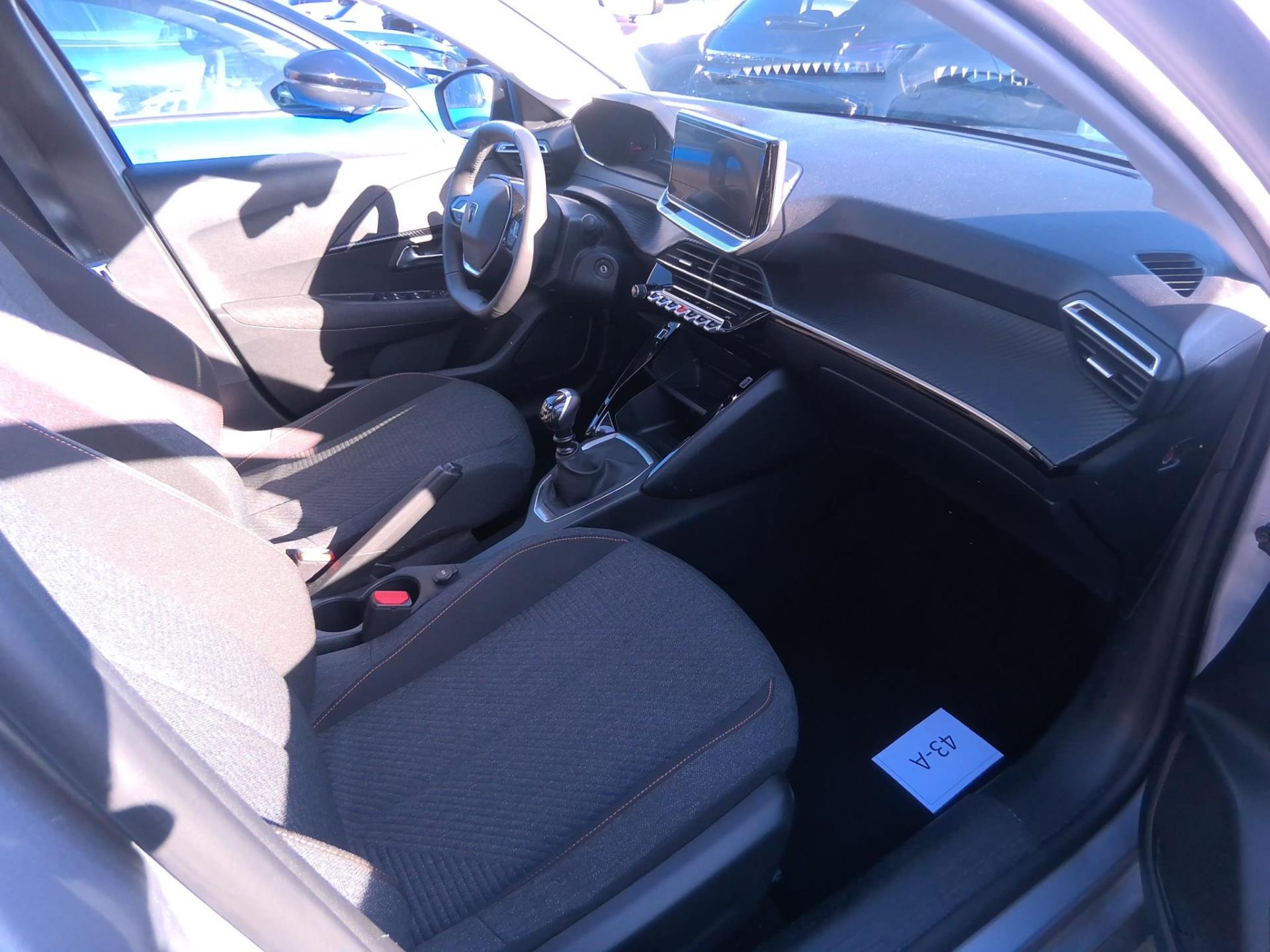 Peugeot 208 100 S&S BVM6 Style 2025