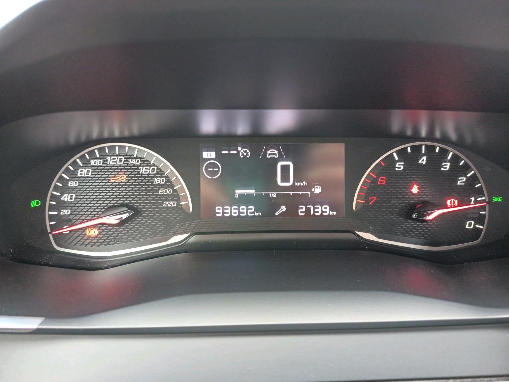 Peugeot 208 BlueHDi 100 S&S BVM6 Active 2021