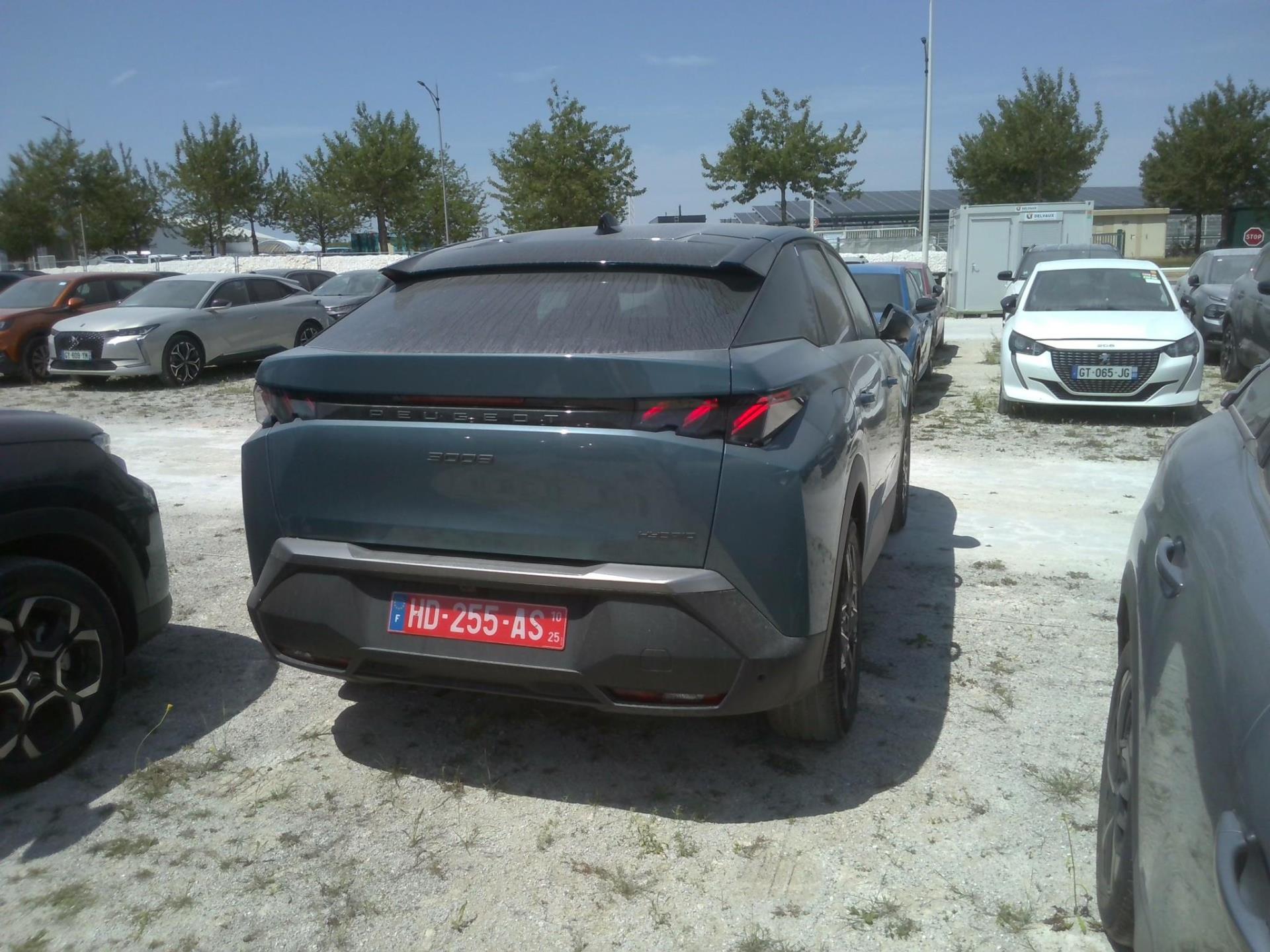 Peugeot 3008 Hybrid 145 e-DCS6 GT 2025